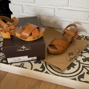 Patricia Nash Gigi wooden sandals